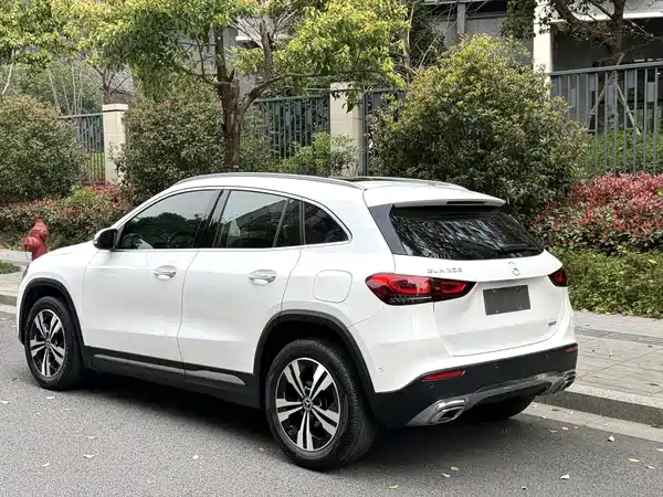 Mercedes-Benz GLA 2020