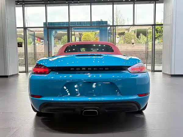 Porsche 718 2017