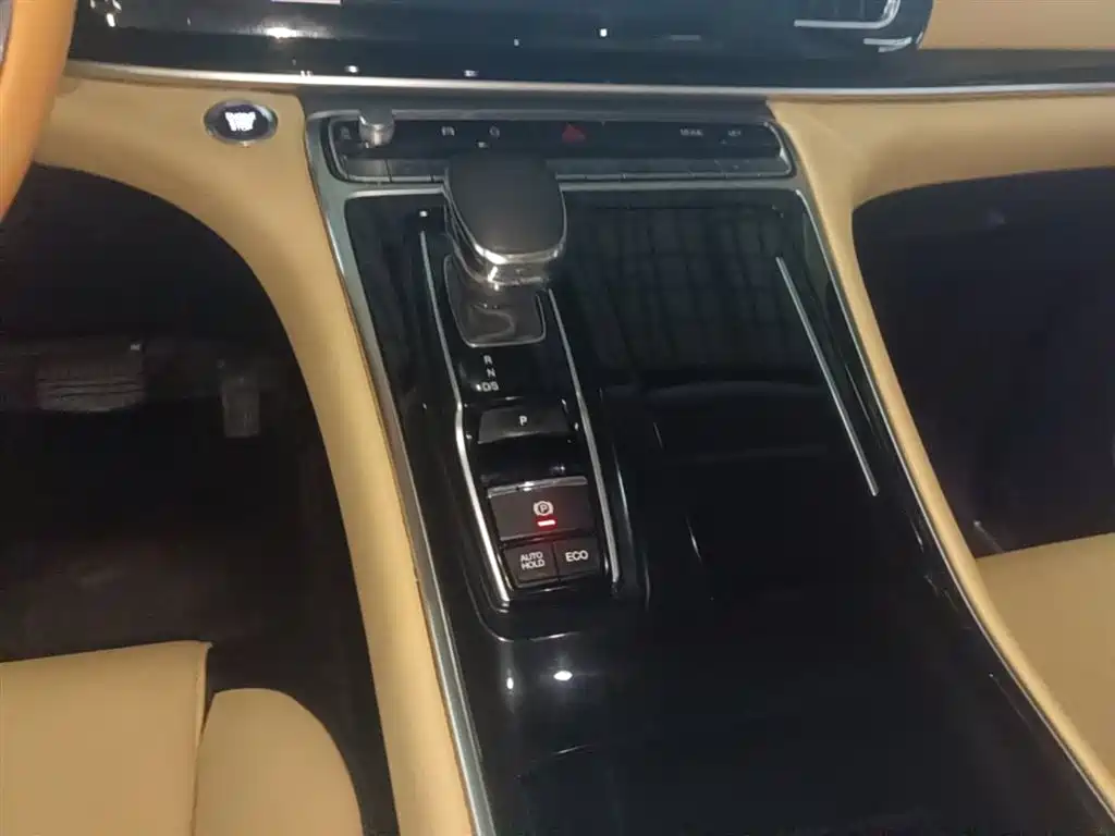 GAC Motor Trumpchi M8 2021 — фото 14