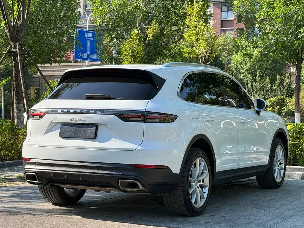 Porsche Cayenne 2018 — фото 6
