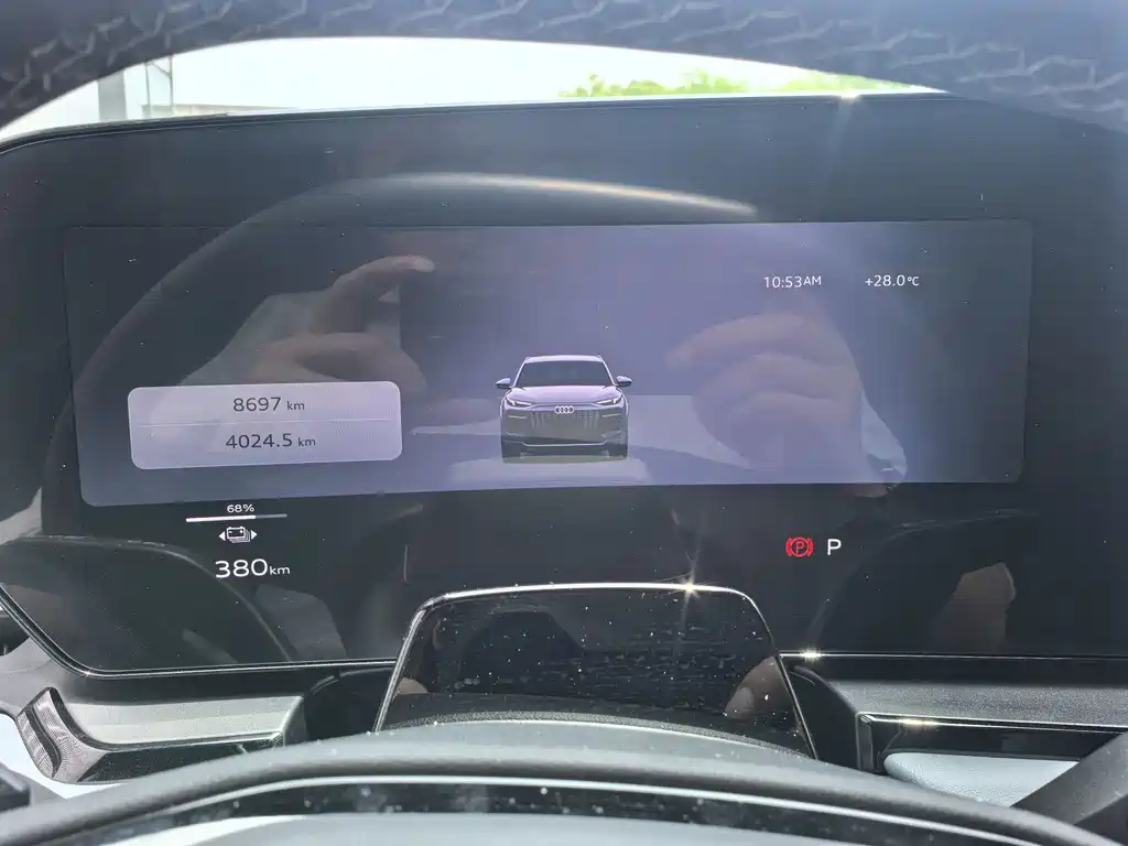 Audi Q6L e-tron 2025 — фото 20