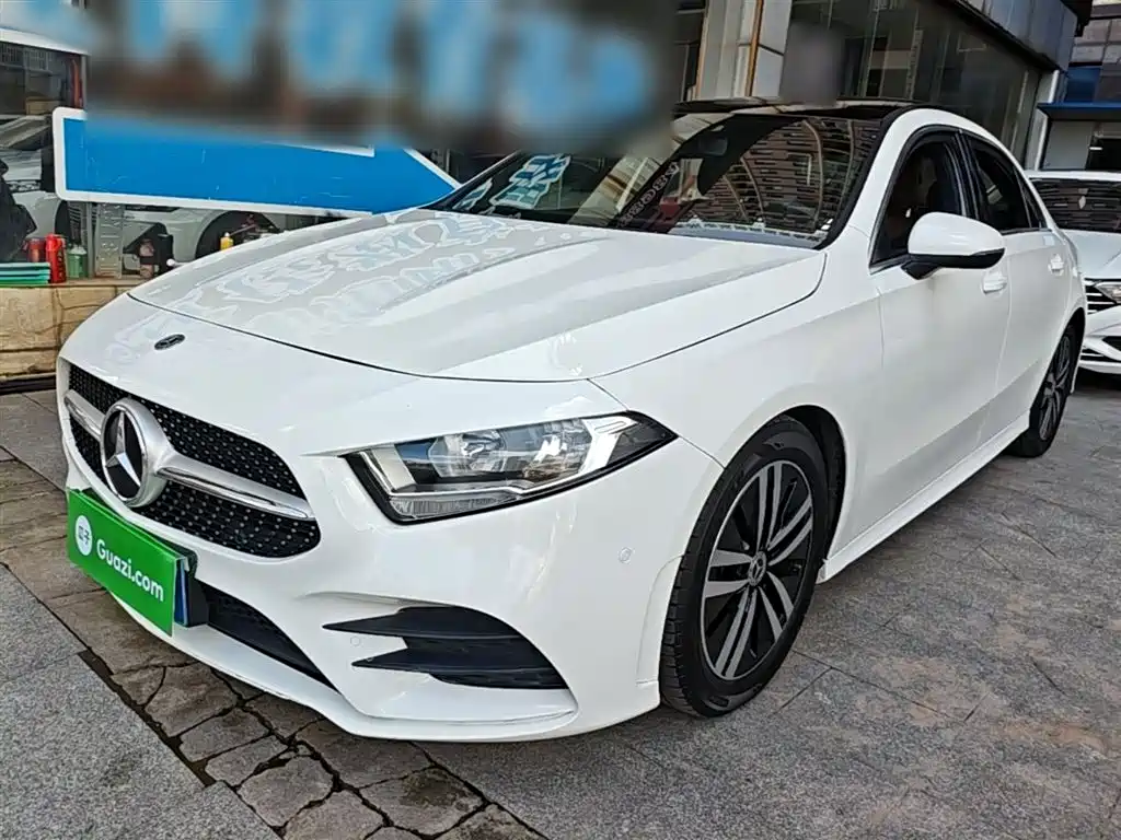 Mercedes-Benz A-Class 2019 — фото 2