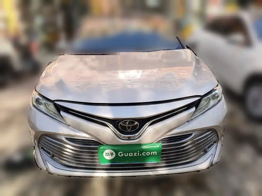Toyota Camry 2019 — фото 24