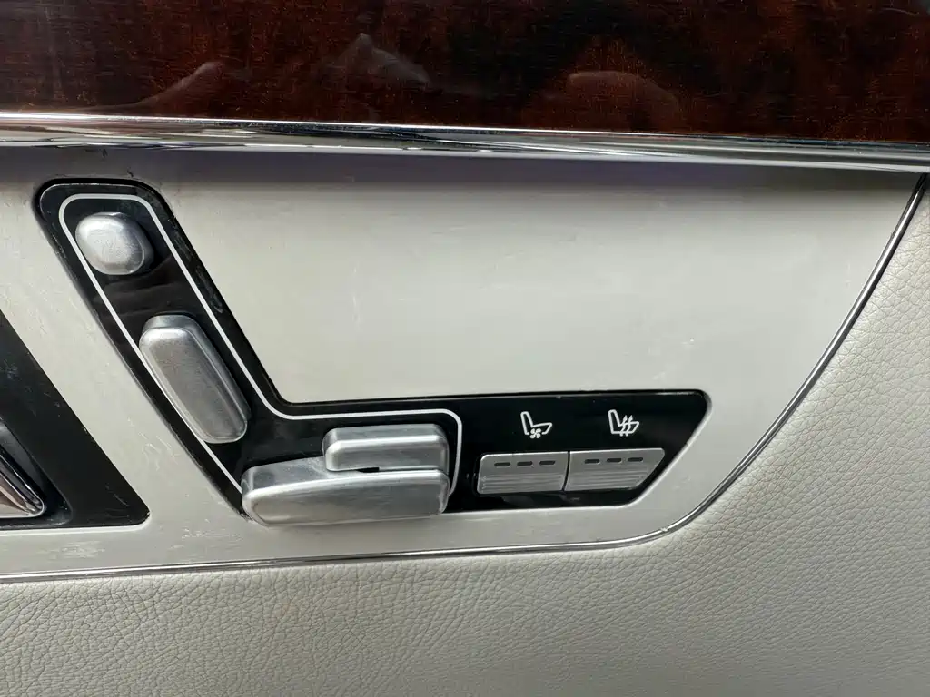 Mercedes-Benz S-Class 2010 — фото 17