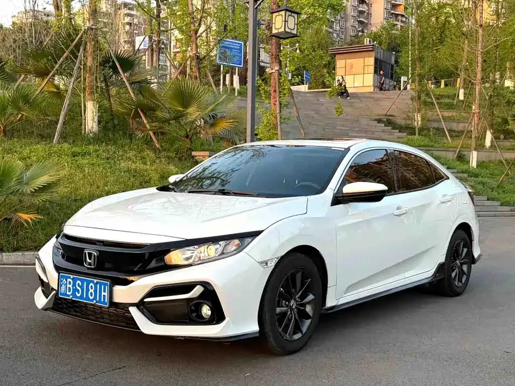 Honda Civic 2023 — фото 10