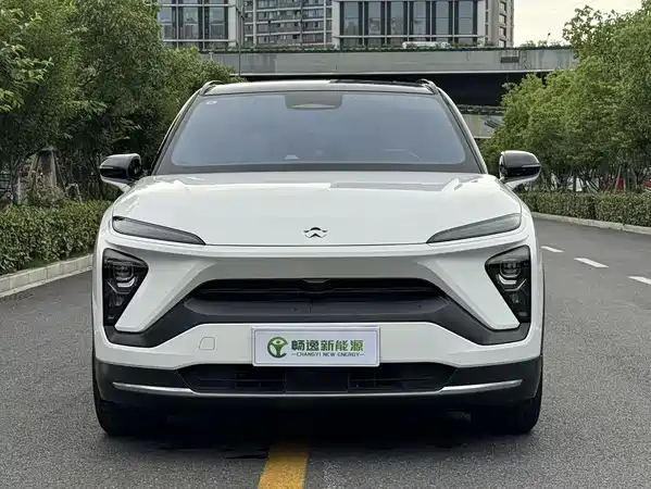 NIO ES6 2020