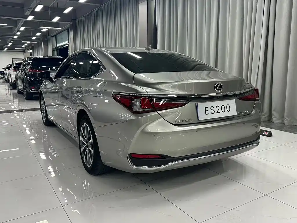 Lexus ES 2024 — фото 7