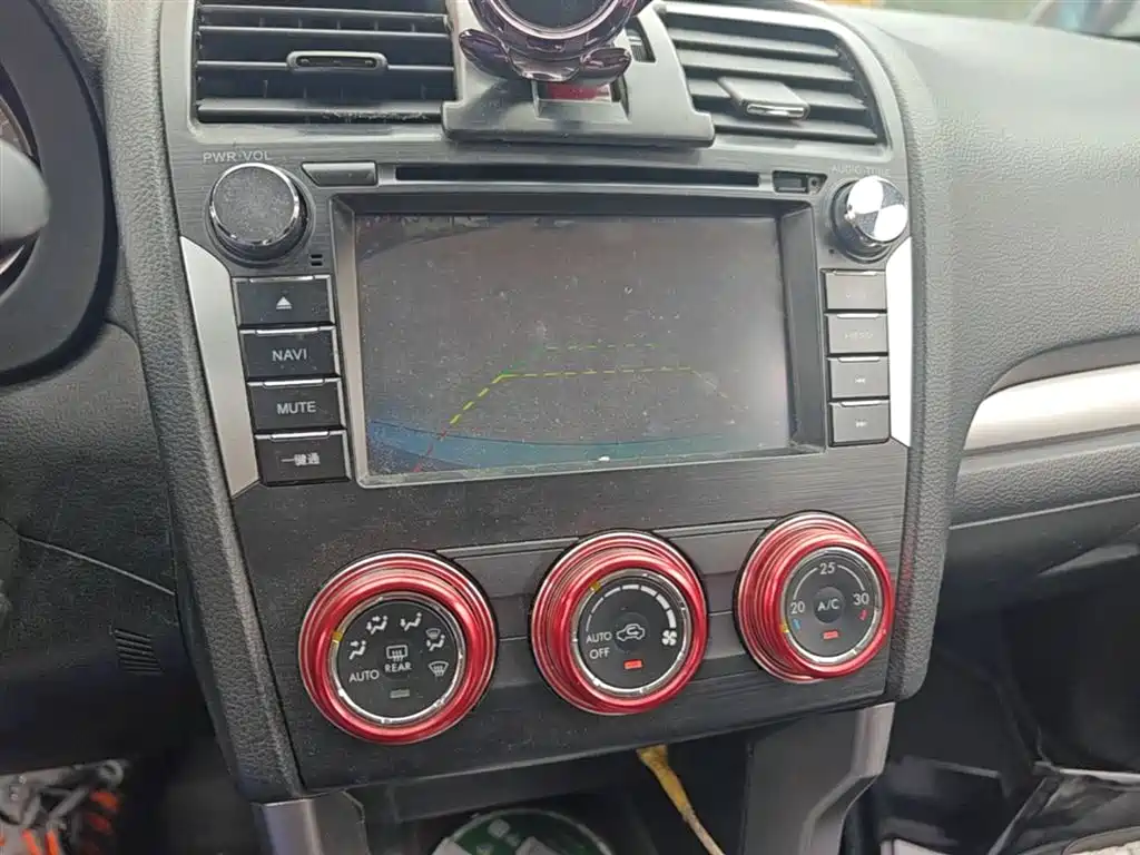 Subaru Forester 2014 — фото 13