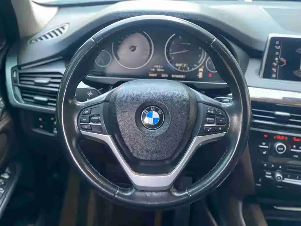BMW X5 2017 — фото 6