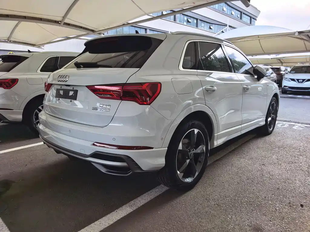 Audi Q3 2022 — фото 20