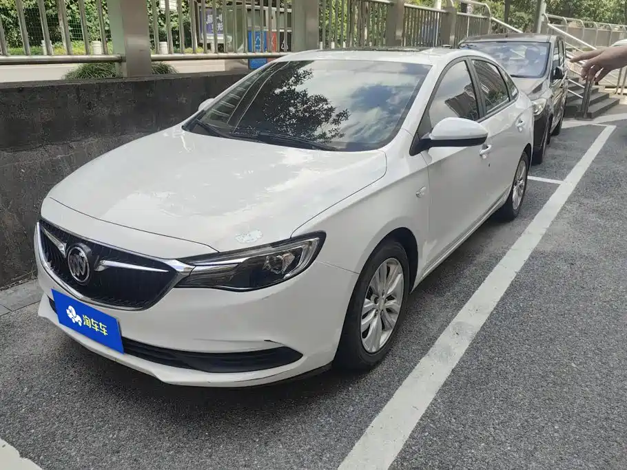 Buick Excelle GT 2023 — фото 1