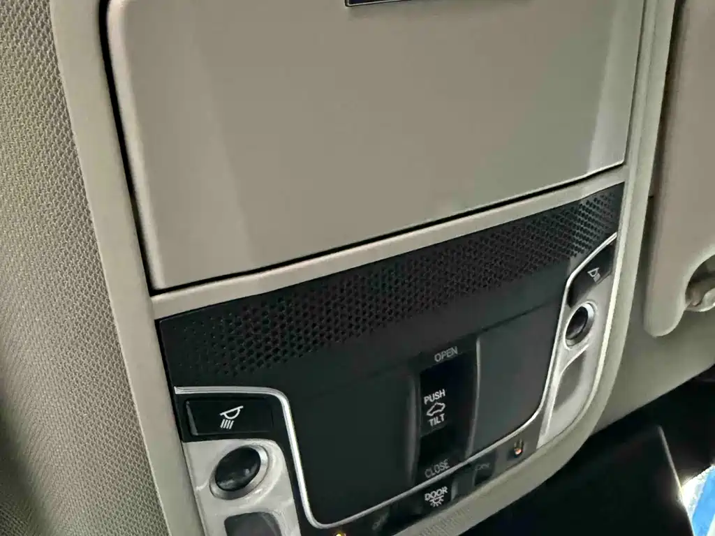 Honda Accord 2022 — фото 15