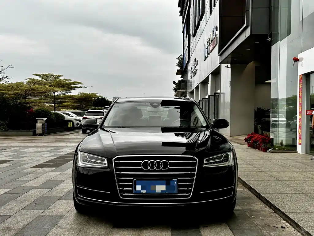 Audi A8 2016 — фото 2