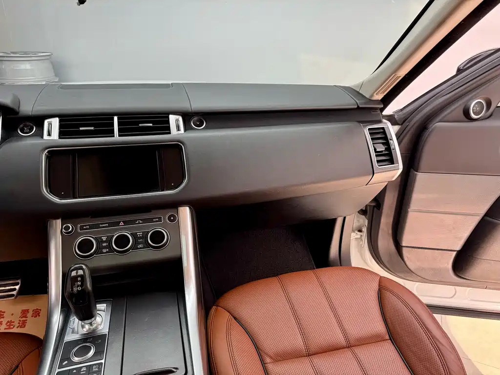 Land Rover Sport 2016 — фото 24