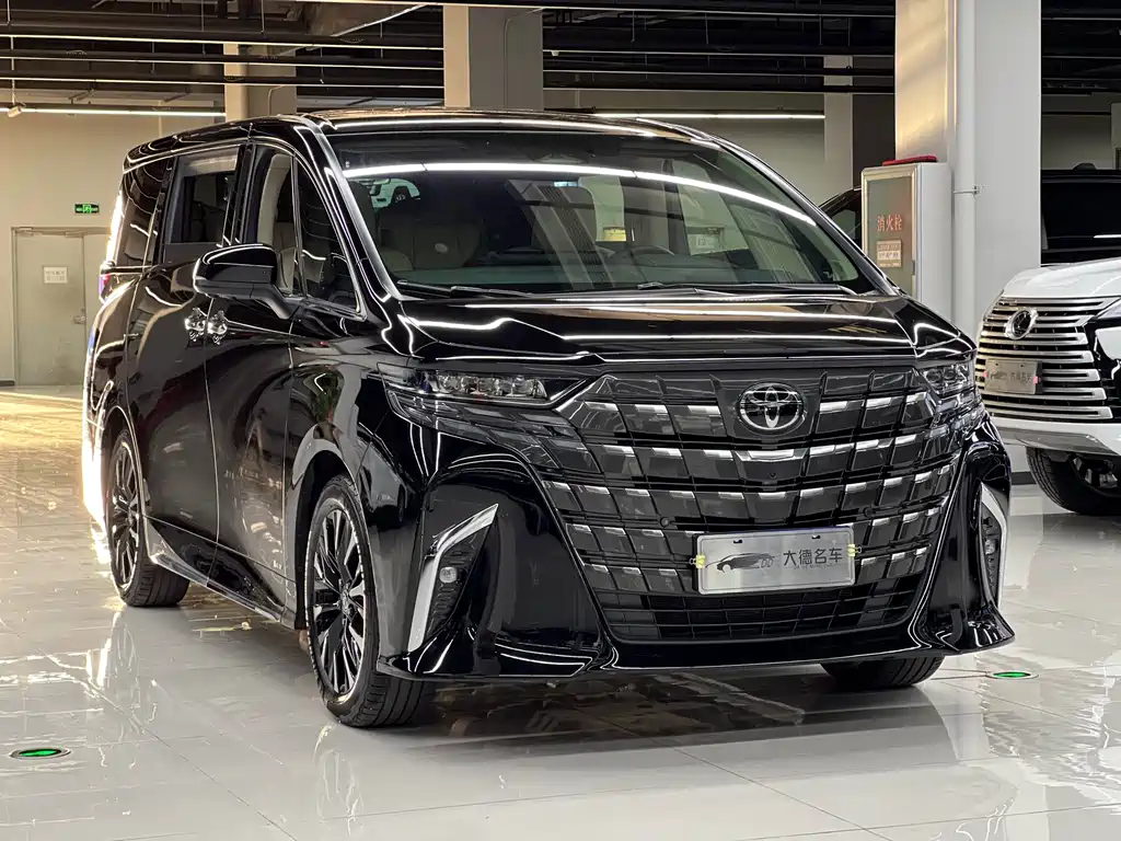 Toyota Alphard 2025 — фото 3