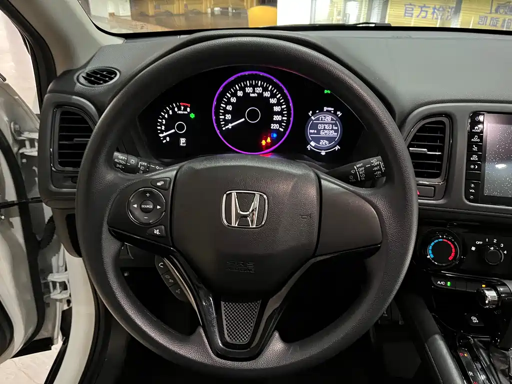 Honda Vezel 2022 — фото 12