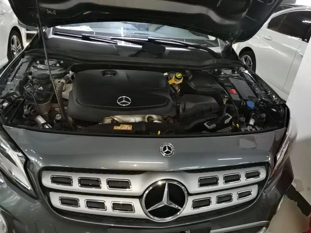 Mercedes-Benz GLA 2018 — фото 20