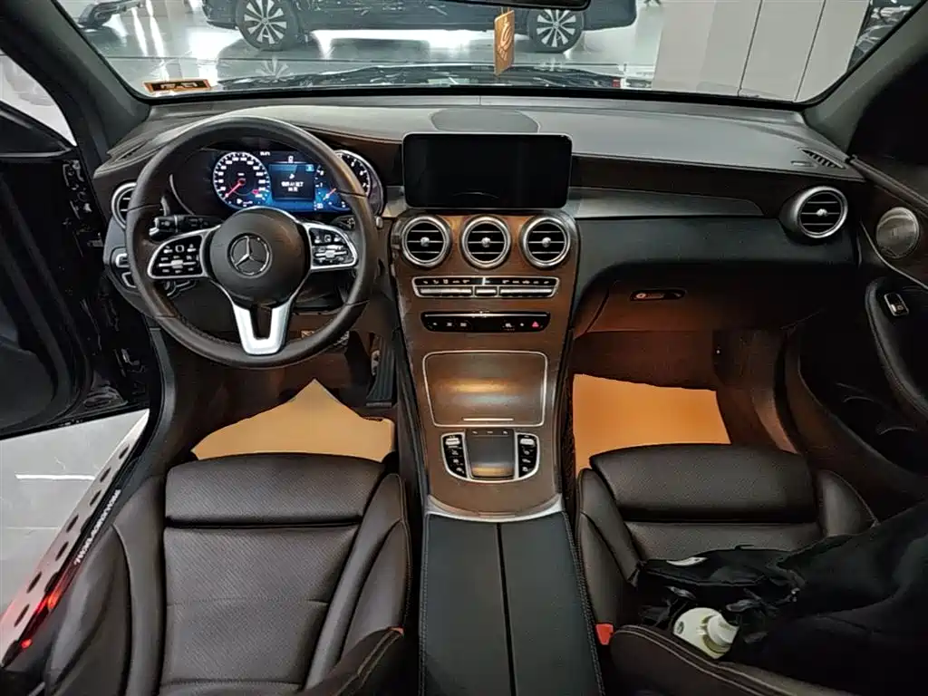Mercedes-Benz GLC 2019 — фото 10