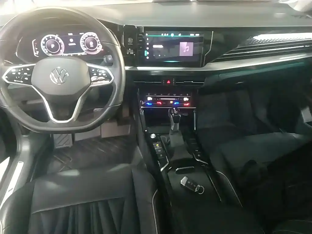 Volkswagen Passat 2023 — фото 10