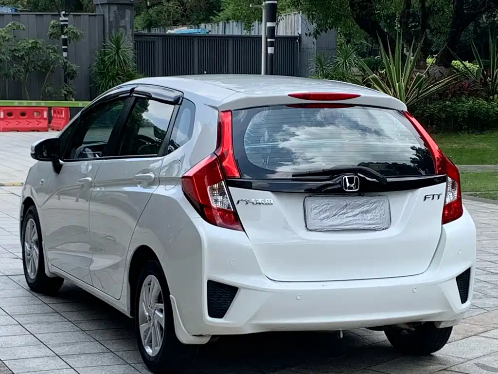 Honda Fit 2015 — фото 7
