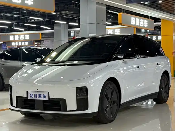Li Auto i8 2026