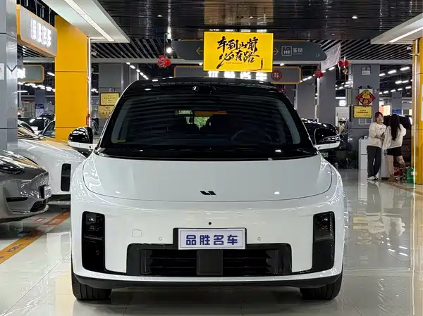 Li Auto i8 2026