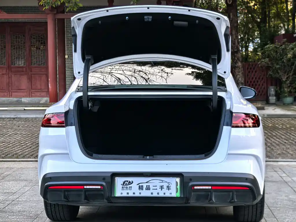 BYD Qin L 2025 — фото 14