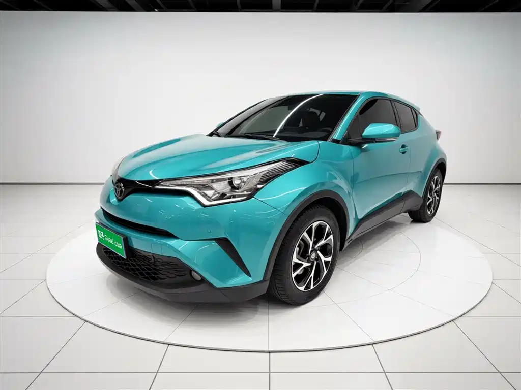 Toyota C-HR 2019 — фото 2