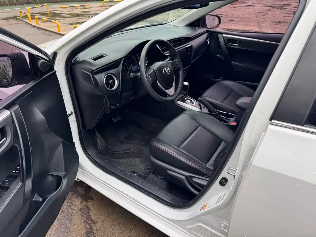 Toyota Corolla 2019 — фото 10