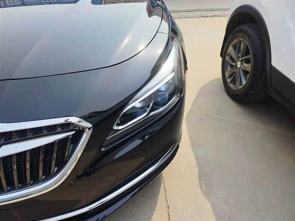 Buick LaCrosse 2018 — фото 24