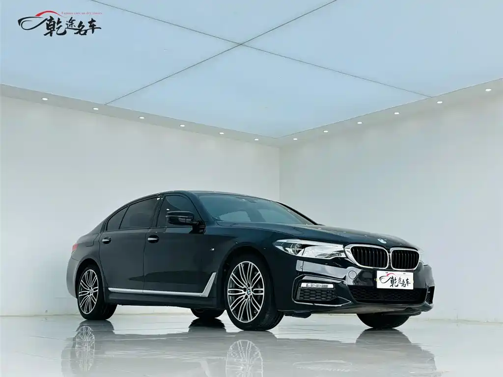 BMW 5 Series 2018 — фото 3