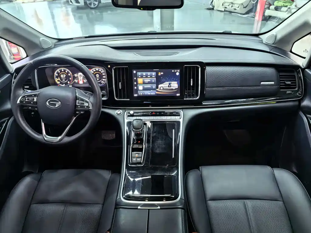 GAC Motor Trumpchi M8 2022 — фото 13