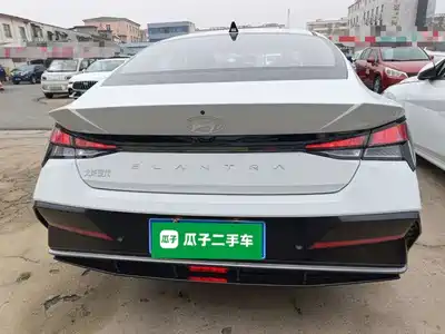 Hyundai Elantra 2023
