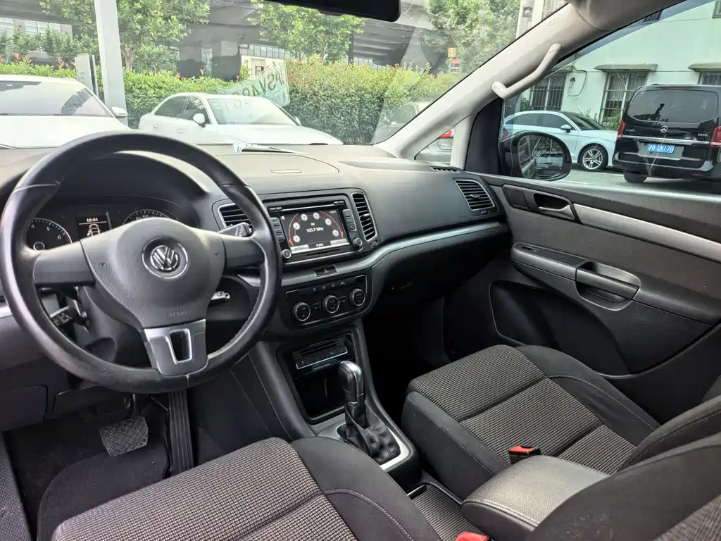 Volkswagen Sharan 2016 — фото 16