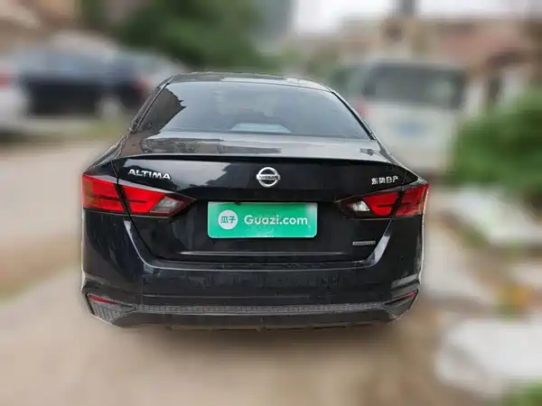 Nissan Teana 2022