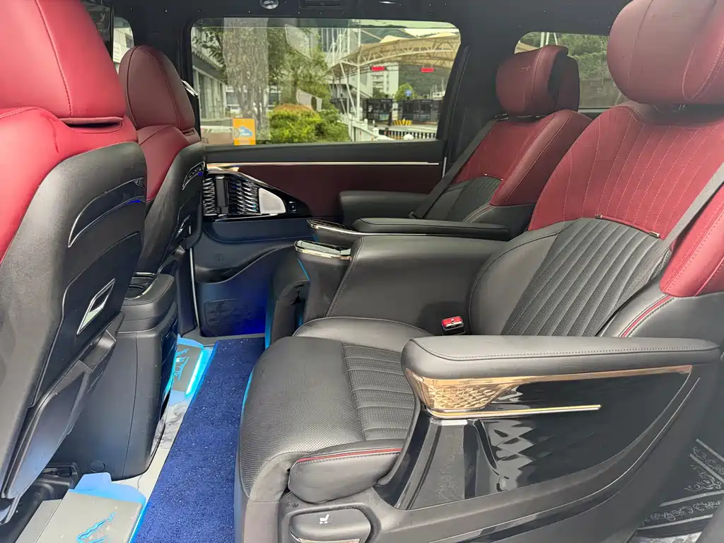 GAC Trumpchi M8 2023 — фото 16