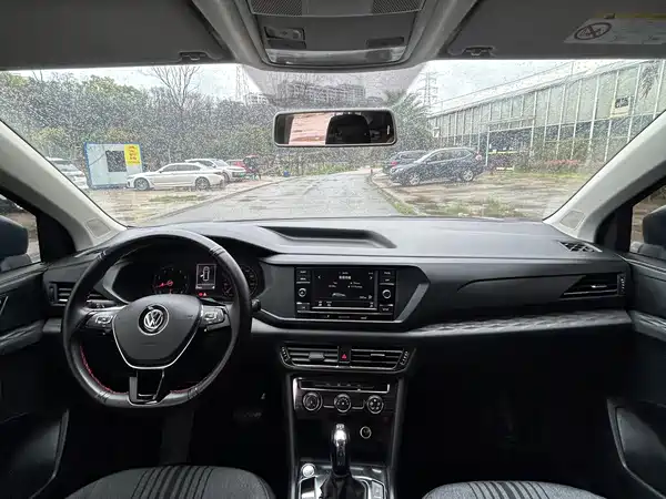 Volkswagen Tharu 2020