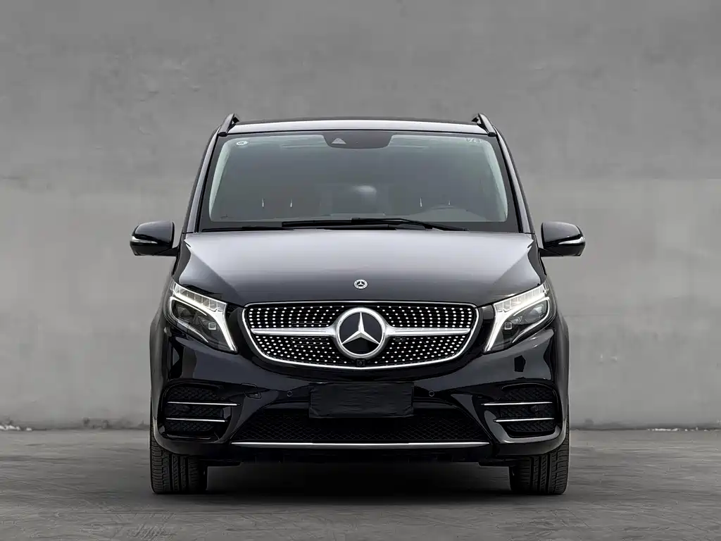 Mercedes-Benz V-Class 2022 — фото 2