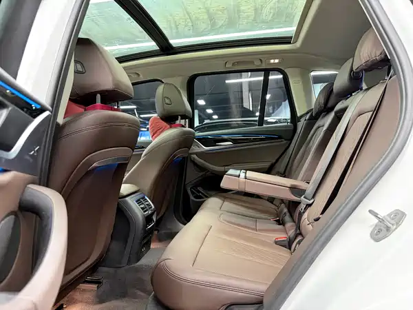BMW iX3 2023