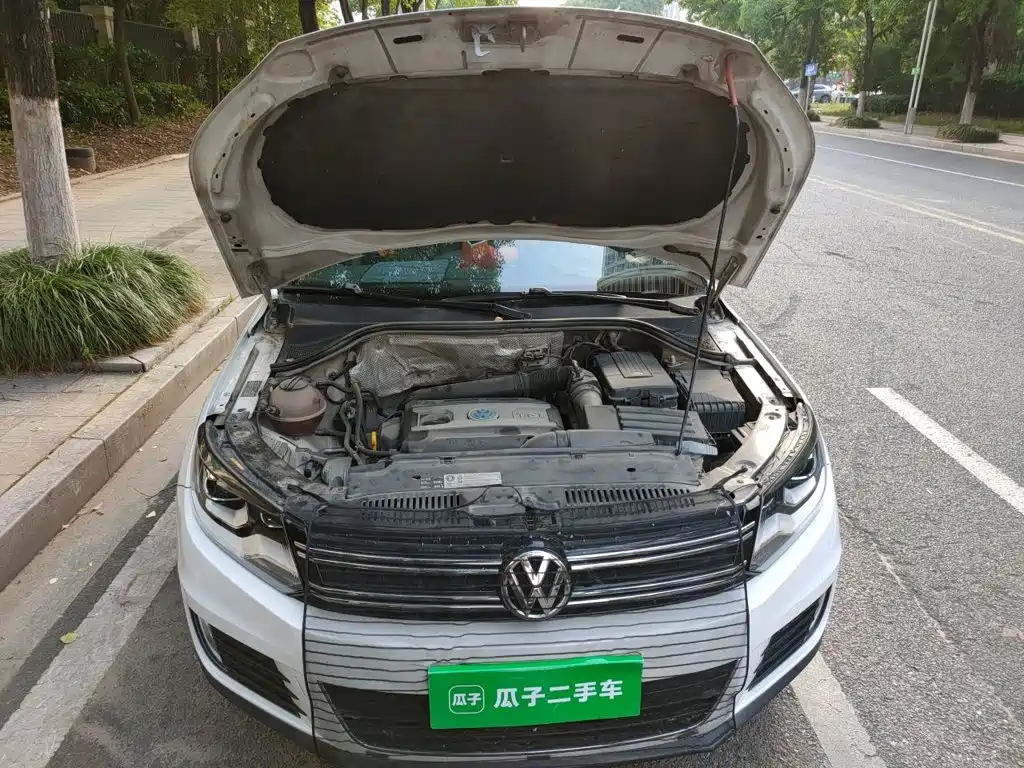 Volkswagen Tiguan 2015 — фото 11