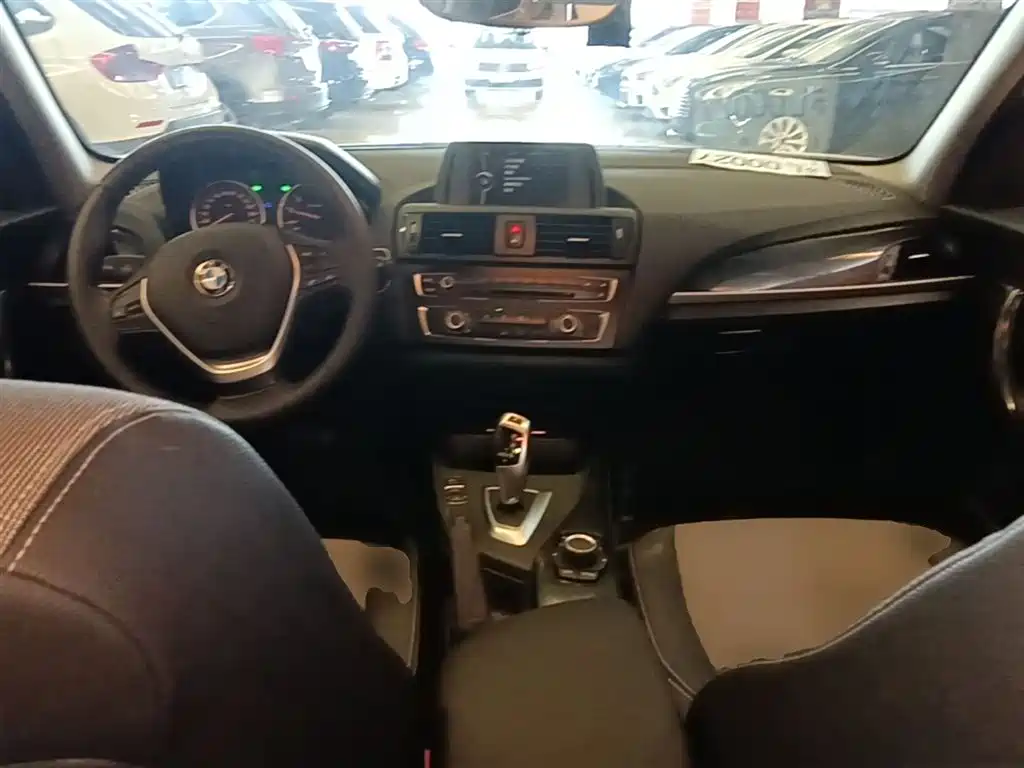 BMW 1 Series 2014 — фото 10