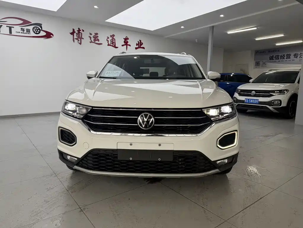 Volkswagen T-Roc 2022 — фото 2