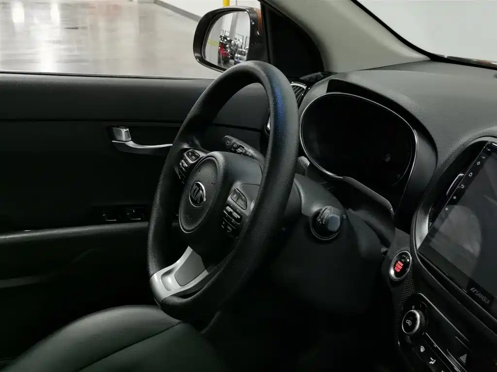 Kia KX3 2016 — фото 22