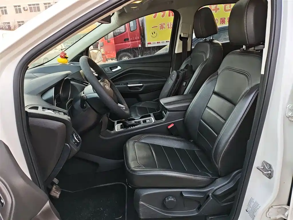 Ford Kuga 2018 — фото 15