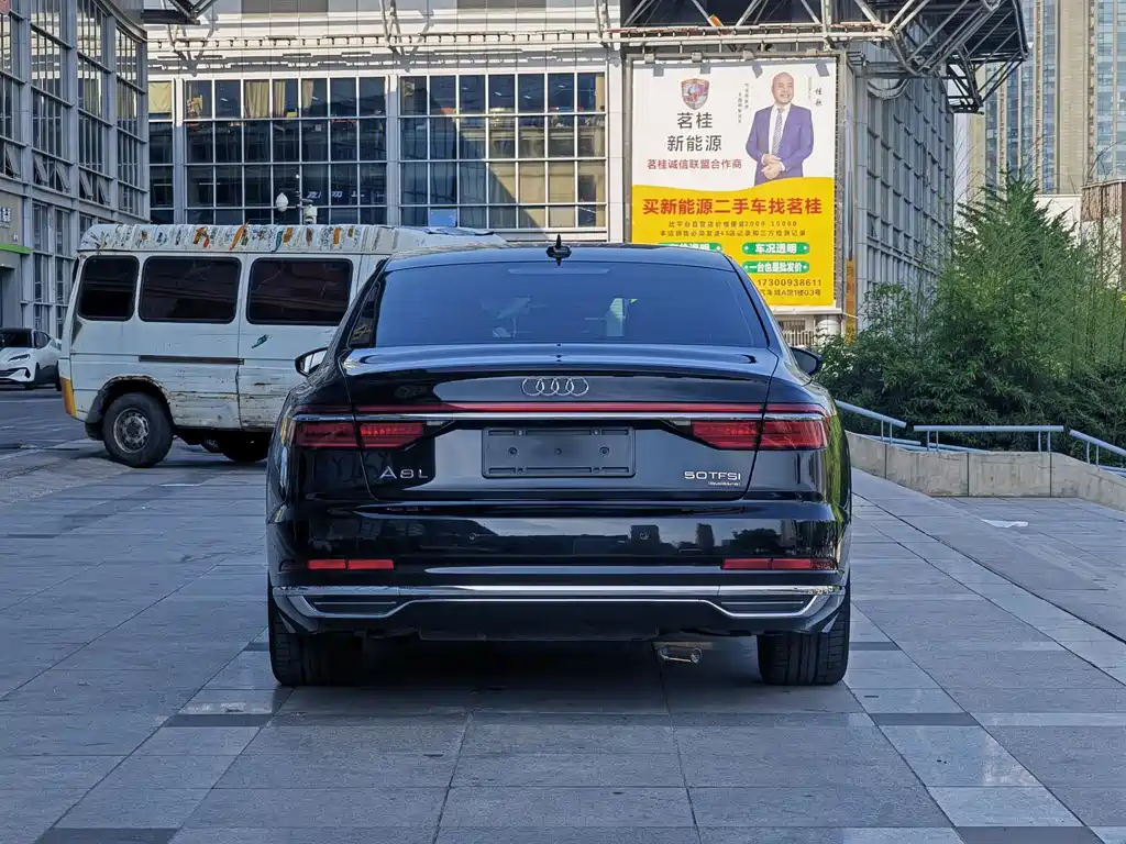 Audi A8 2020 — фото 4
