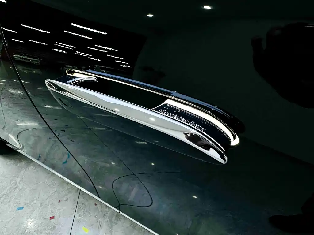 Mercedes-Benz E-Class 2025 — фото 16