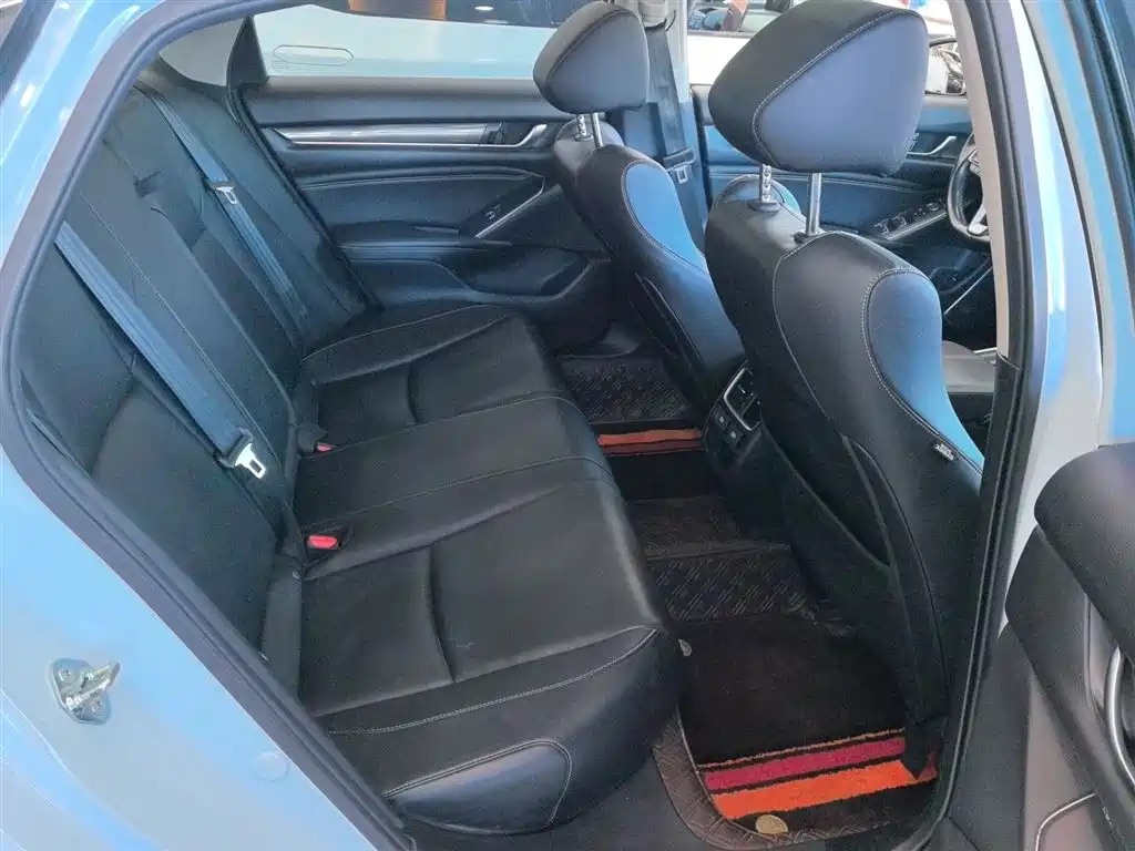 Honda Accord 2022 — фото 20