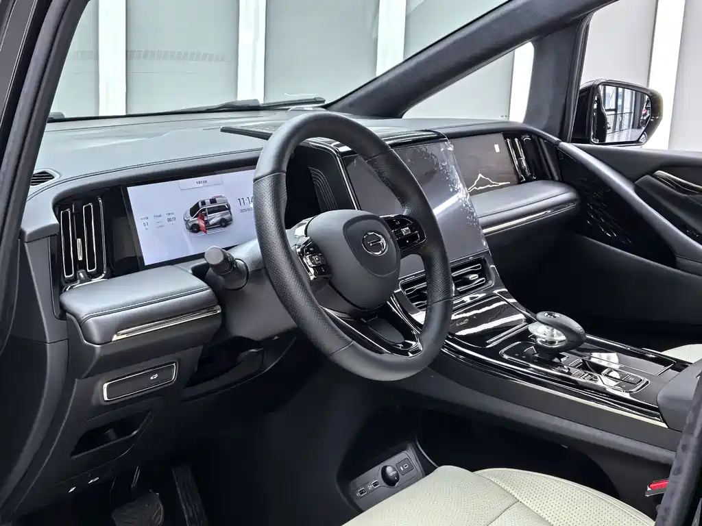 GAC Motor Trumpchi M8 2023 — фото 6