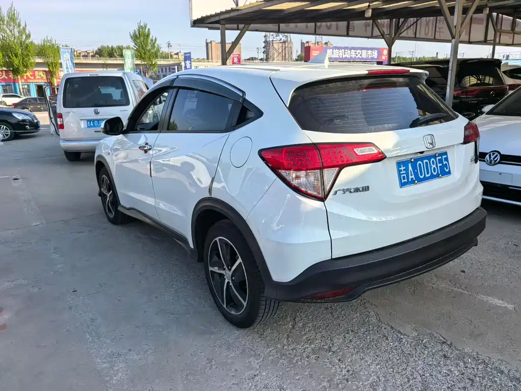 Honda Vezel 2020 — фото 9