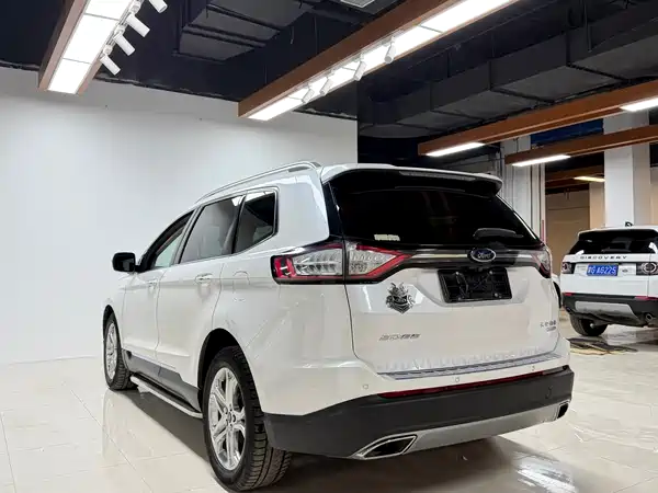 Ford Edge 2015